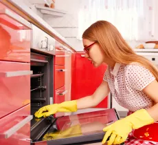 Comment nettoyer son four à catalyse ?