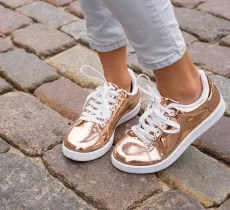 Comment porter des couleurs métallisées ?