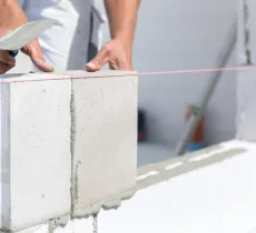 Comment enlever une tache de ciment ?