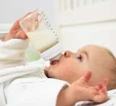 Comment enlever une tache de lait ?