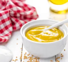 Comment enlever une tache de moutarde ? notre mode d’emploi !