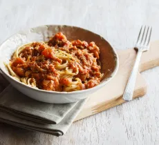 Comment enlever une tache de sauce tomate ? Tous nos conseils !