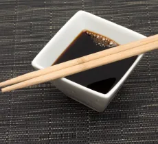 Comment enlever une tache de sauce soja ?