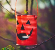 DIY déco : fabriquer une lanterne pour halloween !