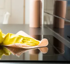 Comment bien nettoyer et entretenir ses plaques de cuisson ?