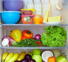 Comment éviter les mauvaises odeurs dans son frigo ?