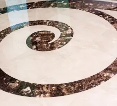 Comment entretenir et nettoyer un sol en marbre ?