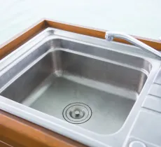 Comment bien nettoyer son évier ?