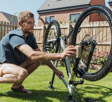 Comment nettoyer son vélo ? les 5 étapes clés !