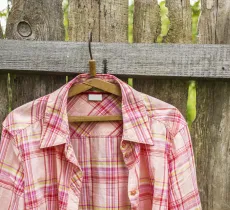 Comment se débarrasser des odeurs tenaces sur le linge ?