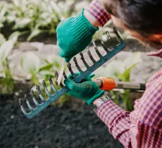 Comment bien entretenir ses outils de jardin ?