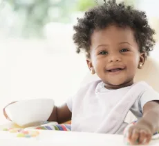 Quel bavoir choisir pour son bébé ?